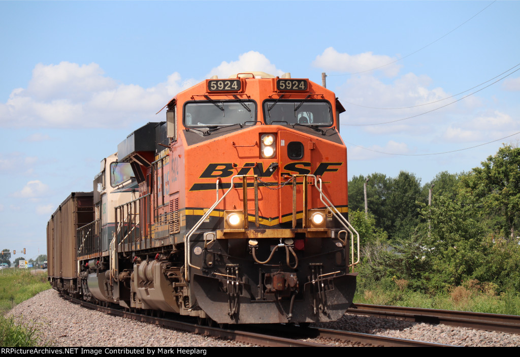 BNSF 5924